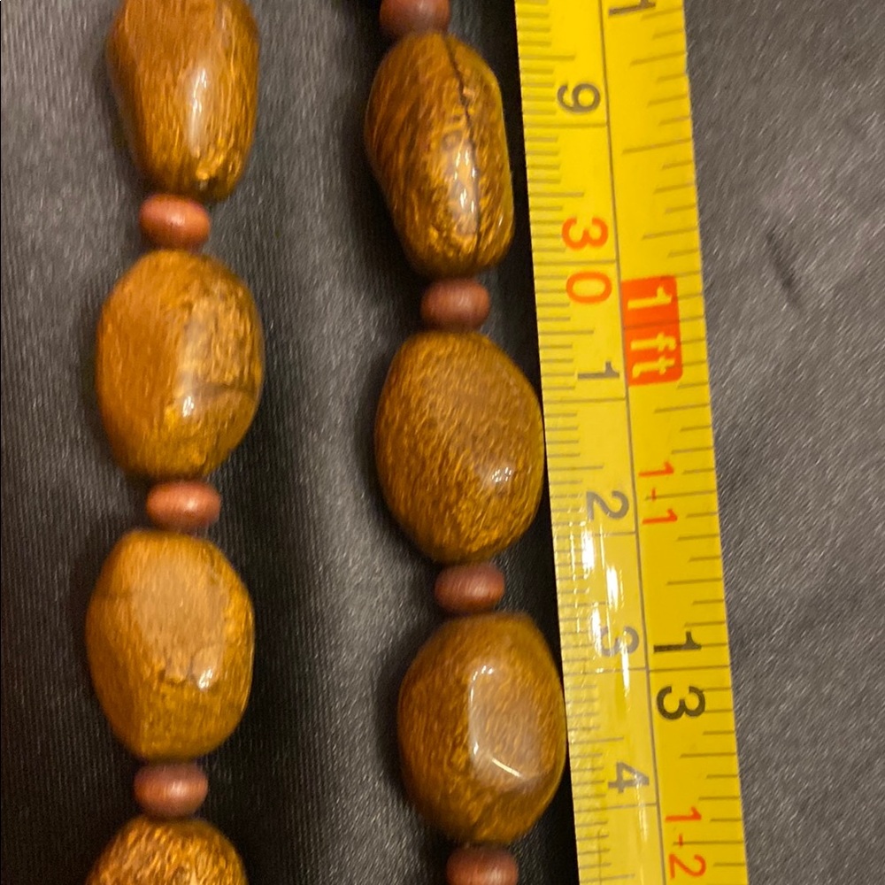 Brooks Brothers Elegant Brown Beaded Necklace - Picture 12 of 15